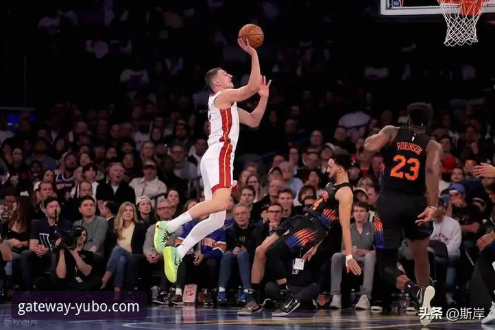 火箭狂飙与尼克斯低迷：宇博官方平台如何解析NBA赛场上的“冰与火”对决